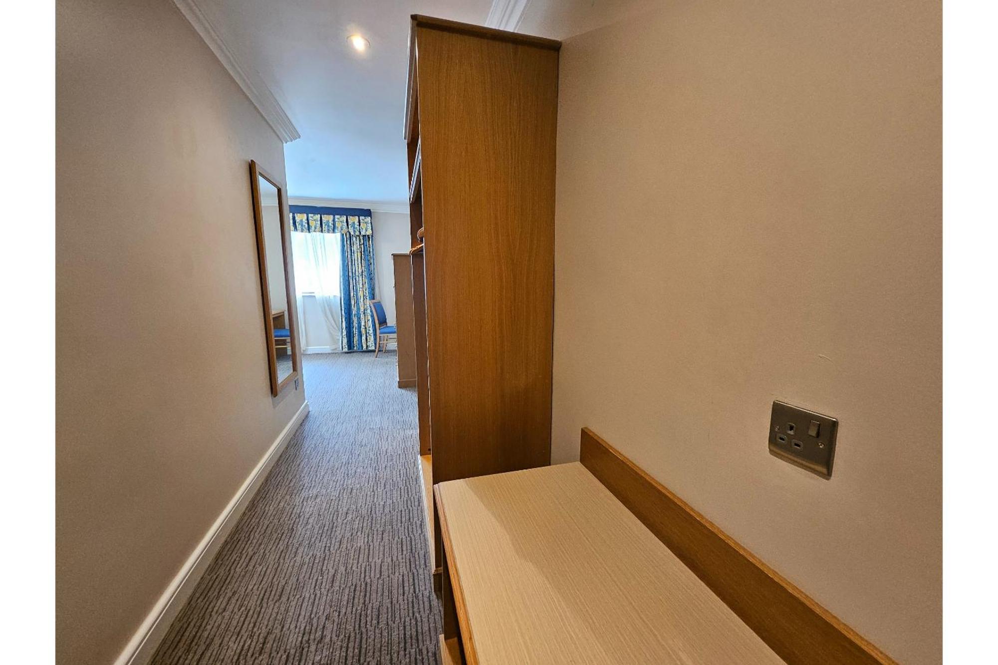 Oyo Blaby Westfield Hotel Лестър Екстериор снимка