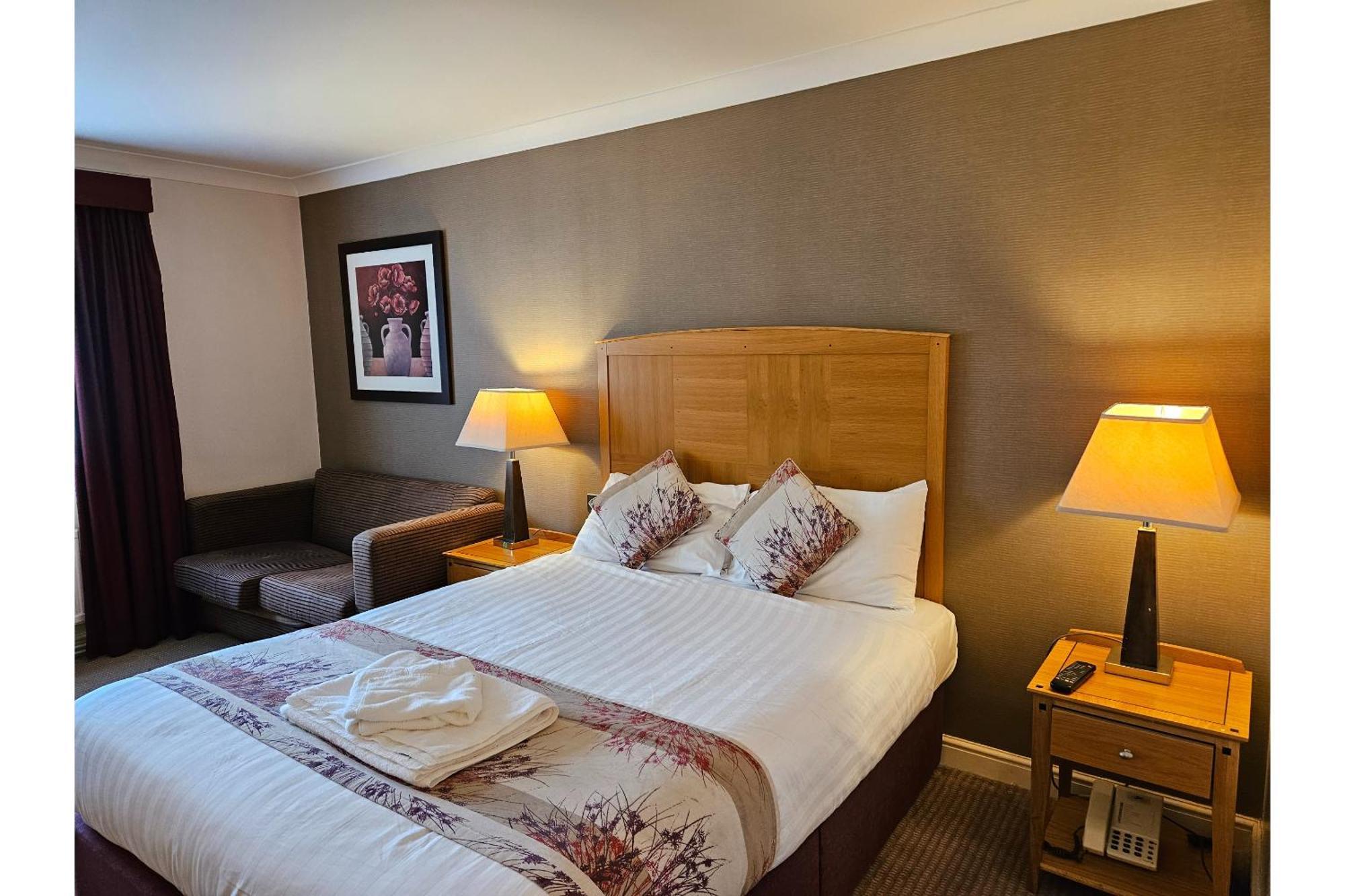 Oyo Blaby Westfield Hotel Лестър Екстериор снимка