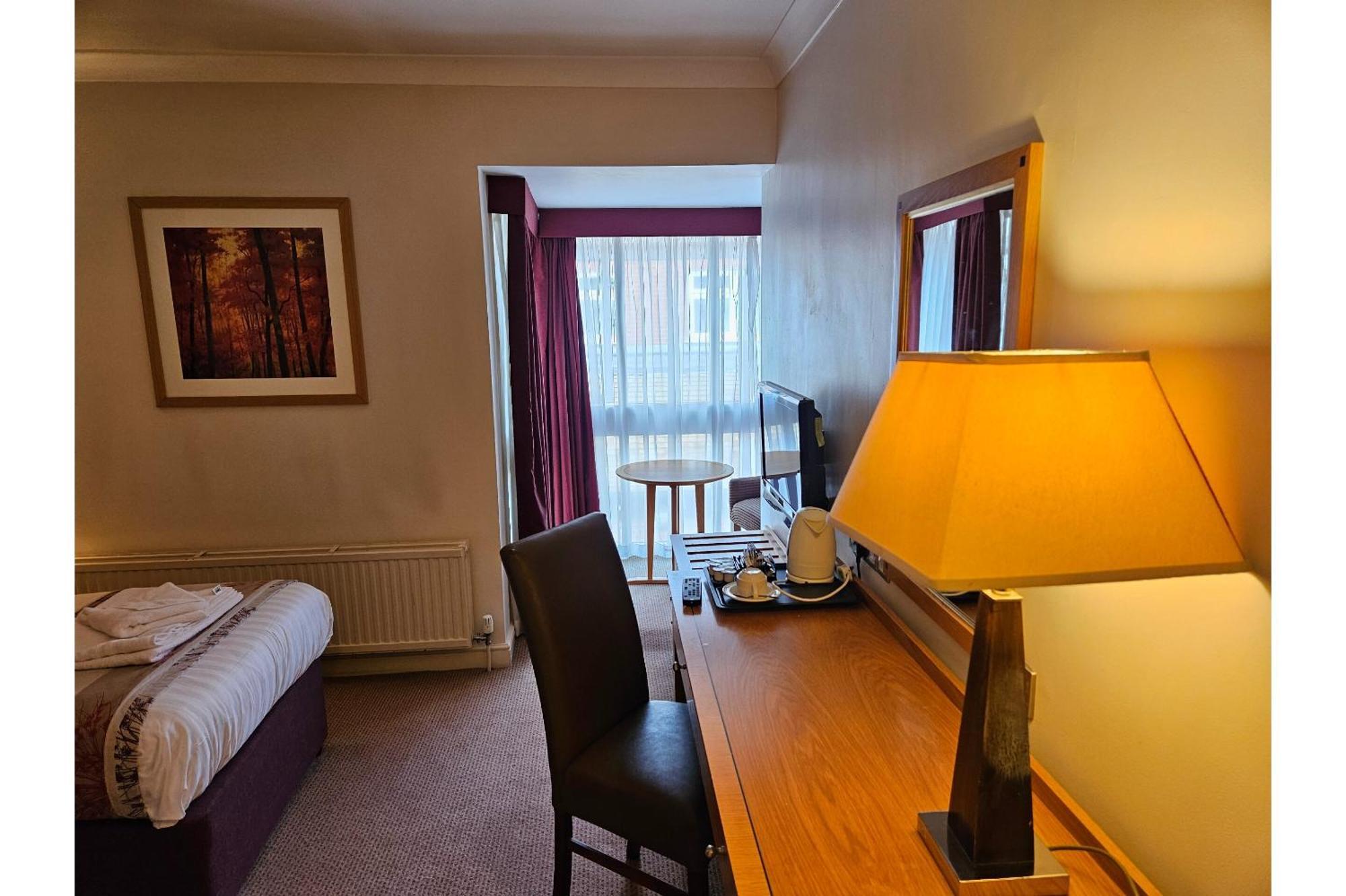 Oyo Blaby Westfield Hotel Лестър Екстериор снимка