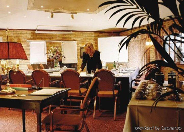 Oyo Blaby Westfield Hotel Лестър Съоръжения снимка